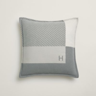 HERMES 2トーン クッション グレー HERMES 2トーン クッション グレー HERMES 2トーン クッション グレー
